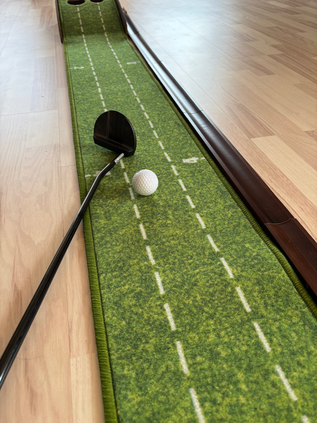 Sådan Træner du Putting Hjemme og Sparer Slag på Banen🏌️